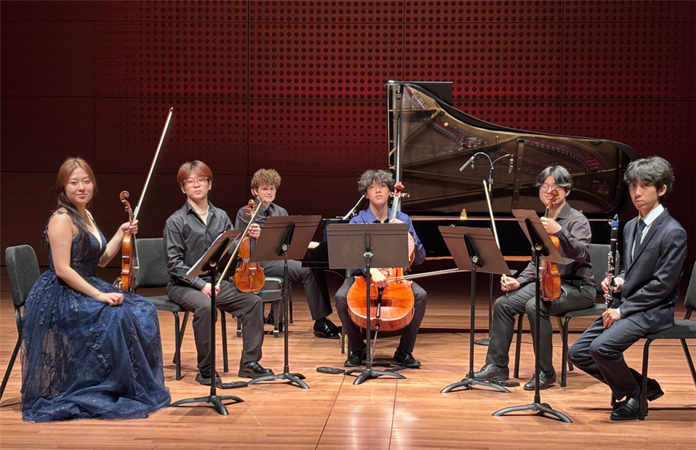  students playing music
